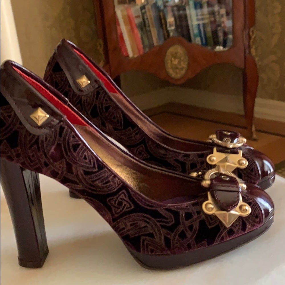 👠